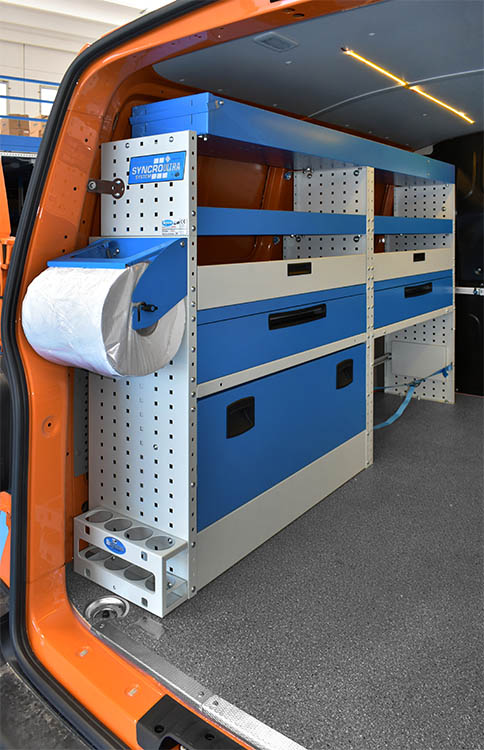 2_Рафтове за контейнери и прозрачни чекмеджета за Transporter