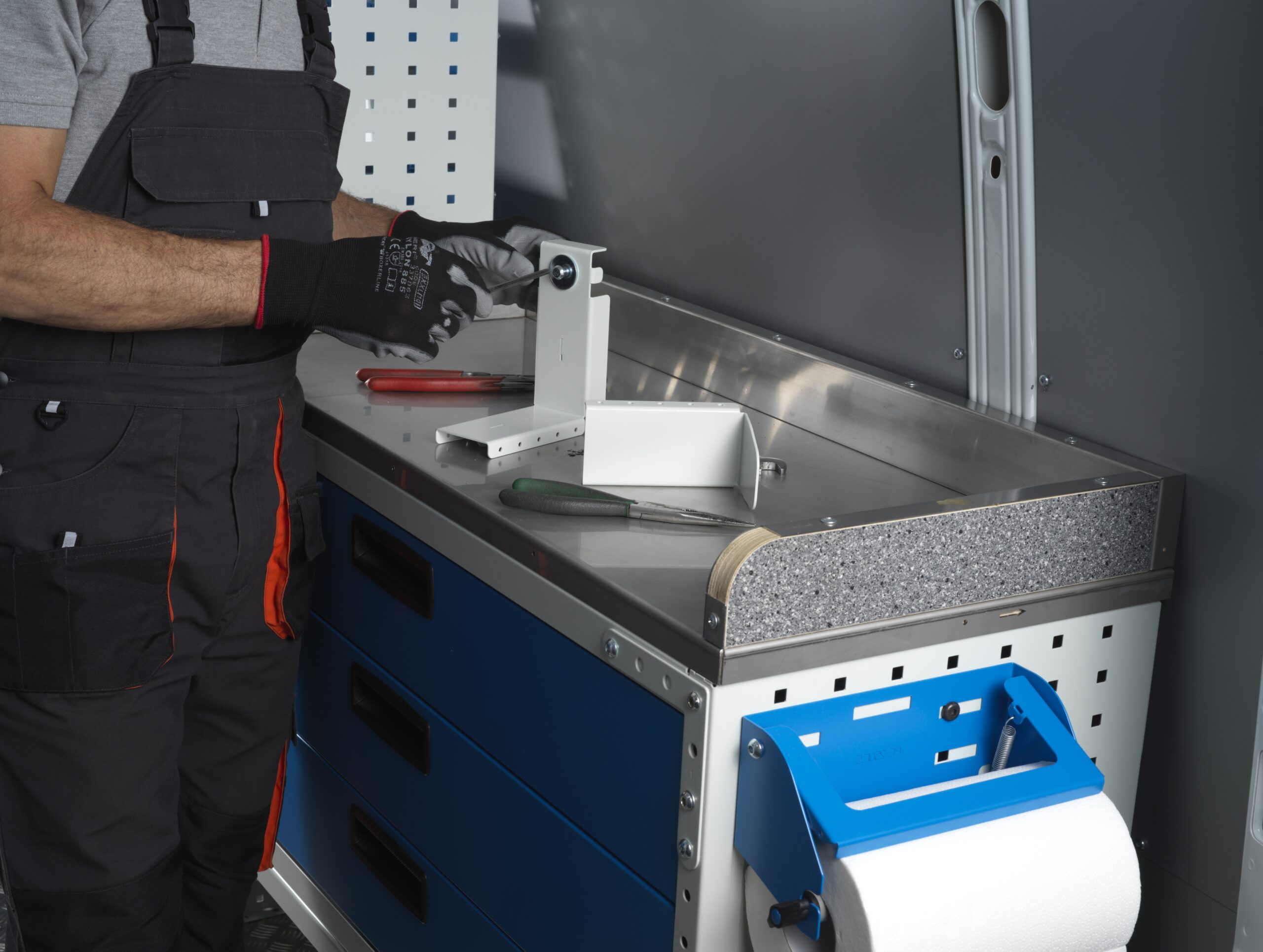 Работна маса от мраморно дърво с капак от неръждаема стомана Syncro България