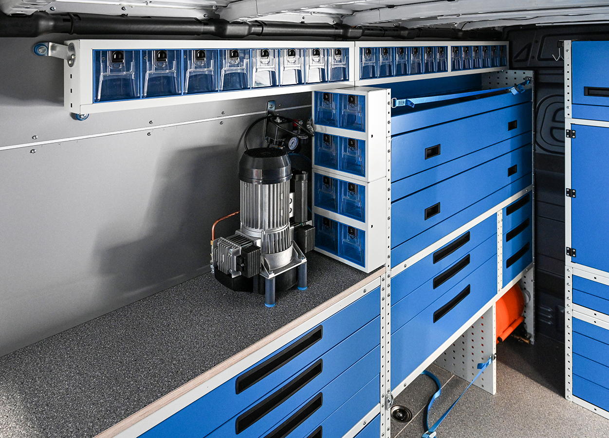 Работна маса за Syncro van България