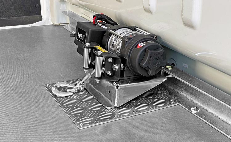 02_Syncro Пловдив ван лебедка