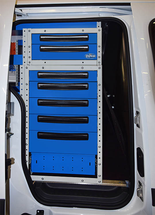 Чекмеджета, обърнати навън, на Citan Syncro Bulgaria