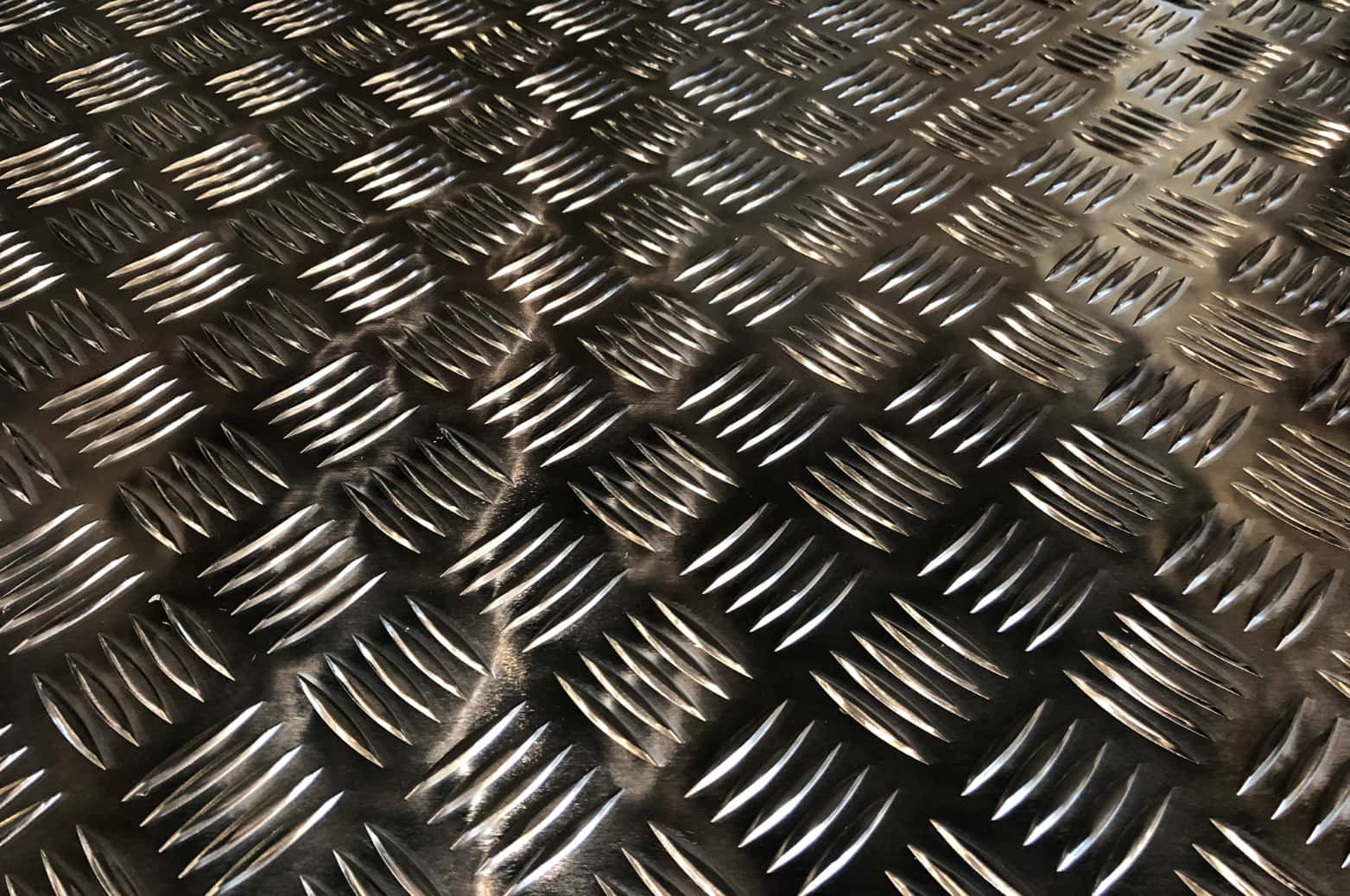 Бадемово плато Syncro България