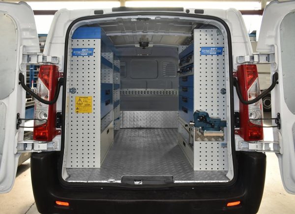 Fiat Scudo с бадемов алуминиев под и мебели Syncro Ultra Bulgaria