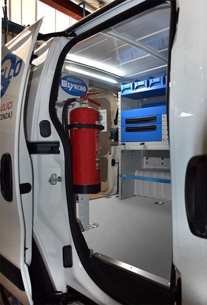 Fiorino с различни аксесоари Syncro Bulgaria