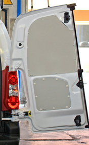 1_панели за врати на лекотоварни автомобили