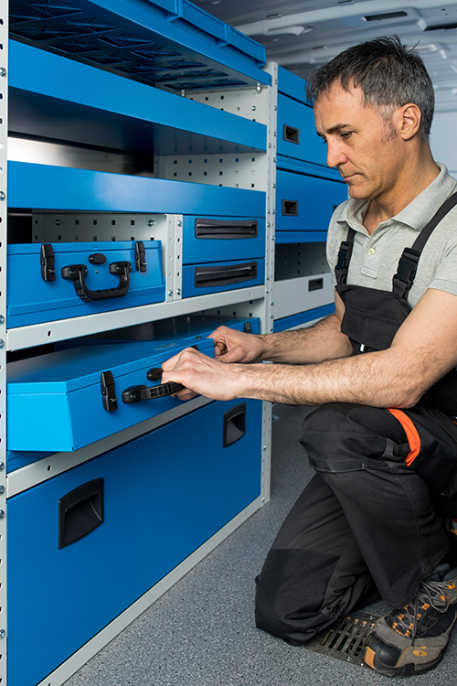 рафт за куфарчета