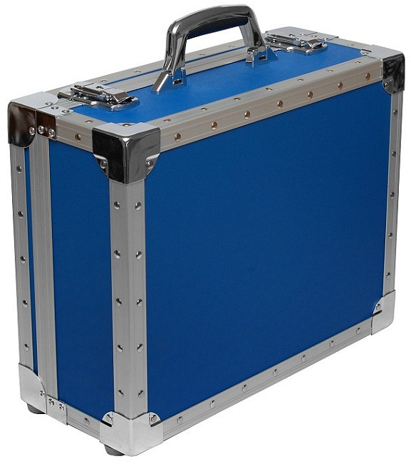 4_алуминиеви кутии за пренасяне на инструменти и приспособления в лекотоварен автомобил