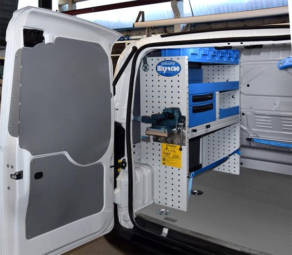 Лява стена с издърпваща се скоба на борда на Fiorino Syncro Bulgaria