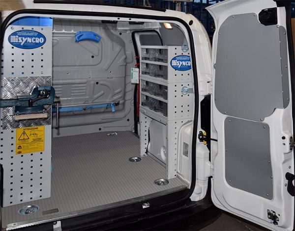 Мултифункционални чекмеджета на дясната стена Fiorino Syncro Bulgaria